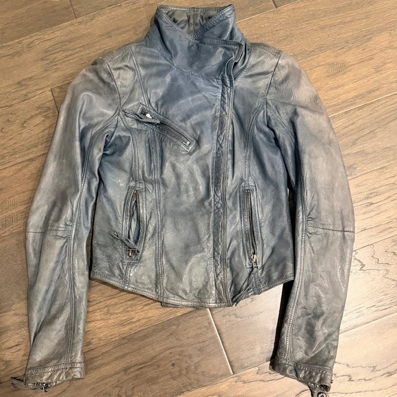 Danier Blue-Grey Genuine Leather Moto Jacket 2XS Asymmetric Zip, High Collar - Picture 5 of 16